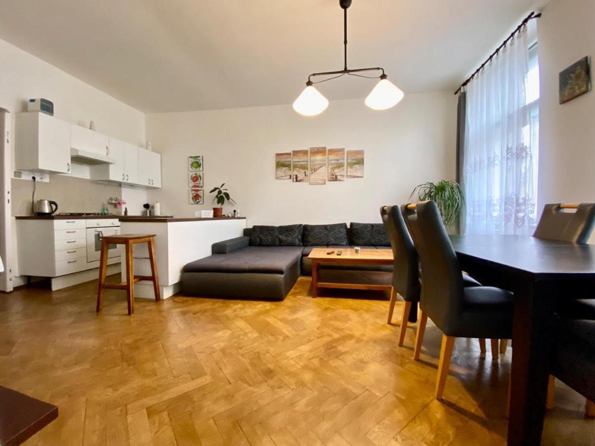 Spacious Cozy Apartments In Centre Prague Exterior photo